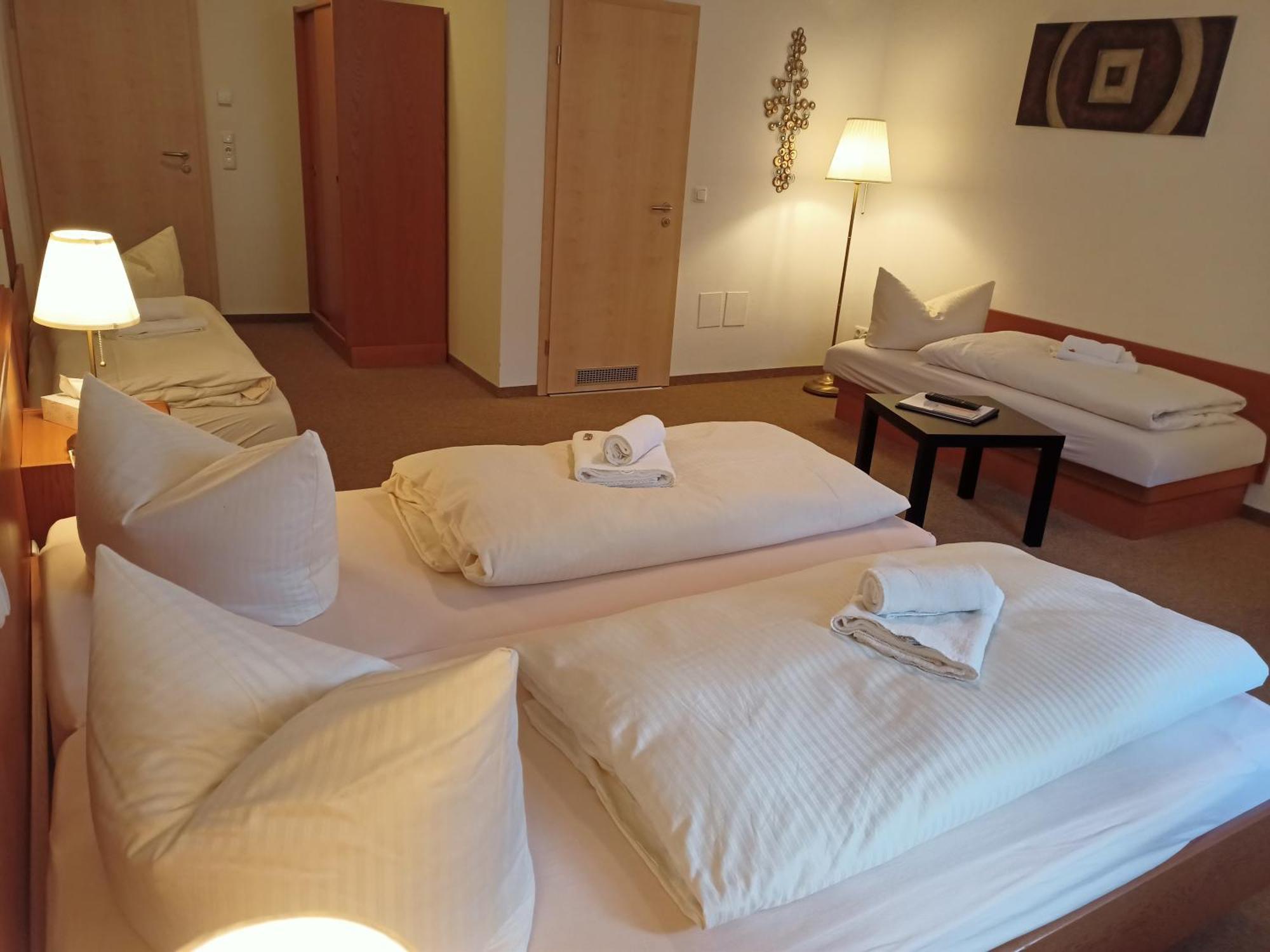 Hotel - Gasthof Erber Sinzing Eksteriør bilde